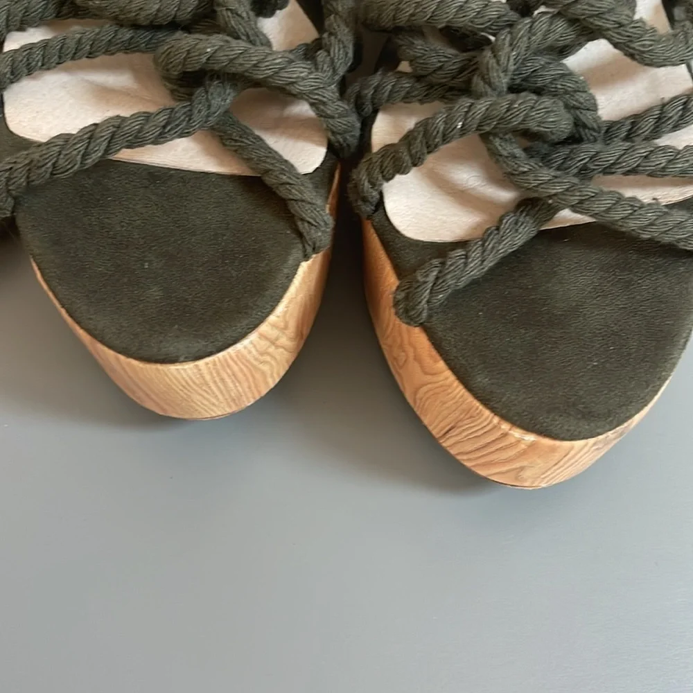 RAYE gorgeous faux